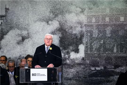 «Ich stehe heute vor Ihnen und bitte um Vergebung für die Verbrechen, die Deutsche hier begangen haben»: Bundespräsident Frank-Walter Steinmeier in Warschau.