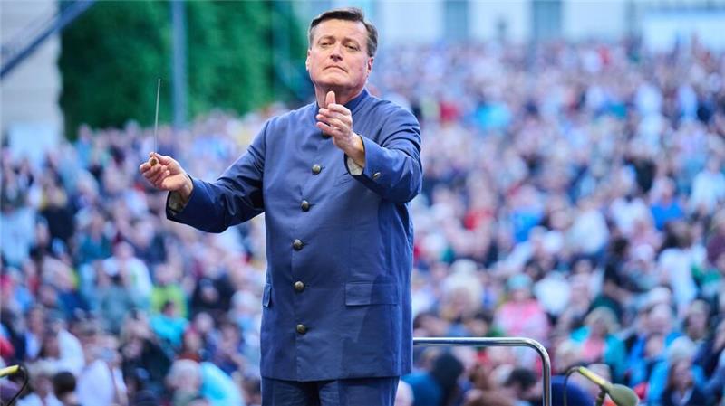 Förderverein bietet eine Million - Festspiele: zu spät Ihn möchten die Mäzene 2026 auf dem Hügel sehen: Christian Thielemann