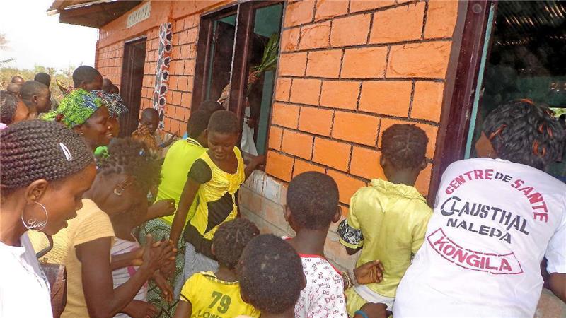 Im 30 Kilometer vom Krankenhaus Kakoy-Kikoti entfernten Kongila wird das „Centre de Sante“ eröffnet. Foto: Privat