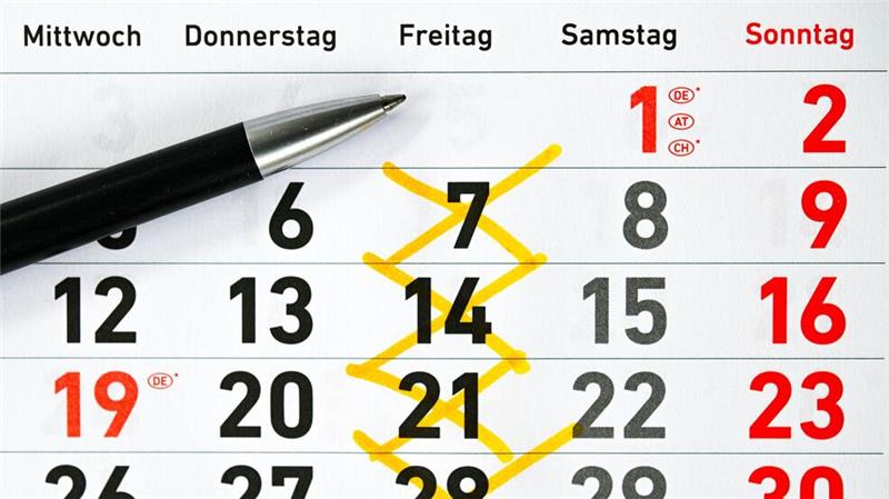 Studie: Vier-Tage-Woche macht produktiver und zufriedener Im Arbeitszeitmodell der Vier-Tage-Woche könnte der Freitag als Arbeitstag wegfallen. (Symbolbild)