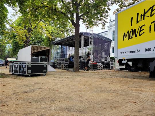 Im Bad Harzburger Badepark steigt heute Abend ab 19.30 Uhr die Open-Air-Summernight. Sie leitet das Salz- und Lichterfest ein. Foto: Exner