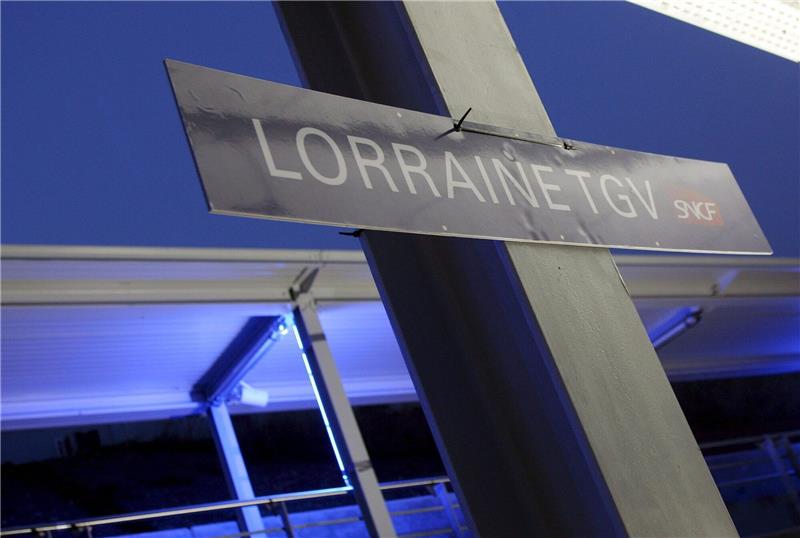 Im Bahnhof Lorraine TGV erblickte der kleine Félix das Licht der Welt.