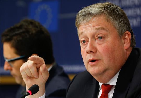 Im Bestechungsskandal im Europäischen Parlament wurde der belgische Europaabgeordnete Marc Tarabella aus dem Hausarrest entlassen.