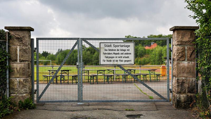 Aus für Fußball: SV Braunlage sperrt den Laden zu Im Braunlager Stadion an der Von-Langen-Straße wird in der kommenden Saison kein Herrenfußball mehr gespielt.