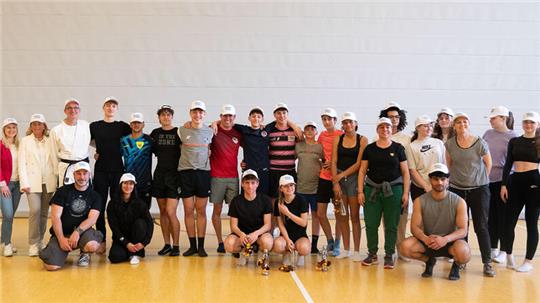 Im Frühjahr 2024 fand bereits zum vierten Mal eine Jugendbegegnung unter dem Motto „Discovering sports“ statt. Zehn Jugendliche im Alter von 14 bis 17 Jahren aus der französischen Partnerstadt Arcachon waren gemeinsam mit zwei Betreuerinnen in Goslar. Auch 2025 sind Jugendbegegnungen geplant.