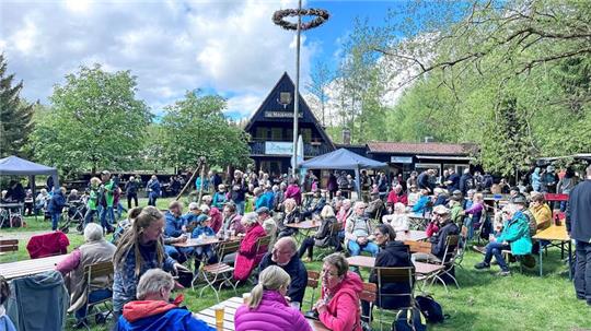 Im Frühjahr ist das Molkenhaus Gastgeber für das Maisingen des Harzklubs, bei dem ebenfalls viele Wanderfreunde zusammenkommen.
