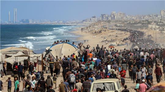 Im Gazastreifen schweigen seit Freitagmittag die Waffen. 