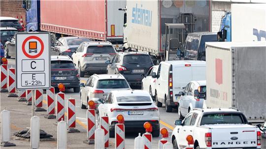 Im Hamburger Elbtunnel ist ein weiterer Warnstreik geplant. (Archivbild)