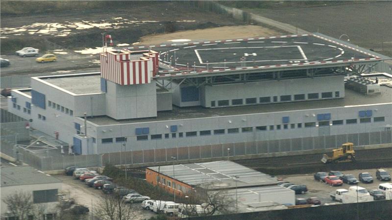 „Unschuldige getötet“: Solingen-Attentäter gesteht Im Hochsicherheitstrakt des Oberlandesgerichtes Düsseldorf hat der Strafprozess gegen den mutmaßlichen Attentäter von Solingen begonnen. (Archivbild)