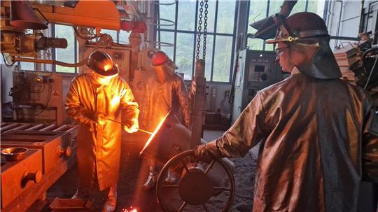 Im Institut für Metallurgie geht es bei der Langen Nacht heiß her.