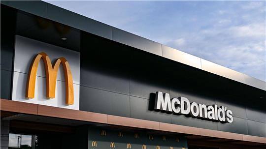 Im Internet hagelte es negative Reaktionen über den „KI-Mist“. (Symbolbild)