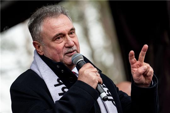 «Im Januar wird es nach einer erfolgreichen Urabstimmung längere Streiks geben», sagt GDL-Chef Claus Weselsky.