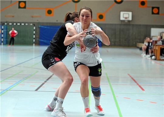 Im Kampf um einen Mittelfeldplatz in der Landesliga der Frauen empfangen Diana Bagschik und die HSG Liebenburg-Salzgitter die SG Börde.  Foto: Neuendorf