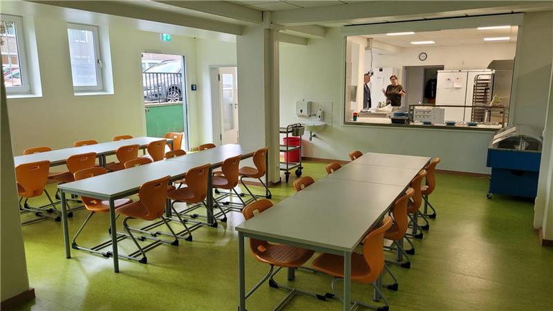 GHS: So schick sieht Bad Harzburgs neue Ganztagsschule aus Im Keller der Schule ist dank mehrerer Durchbrüche eine 75 Plätze umfassende Mensa mit Küche entstanden.