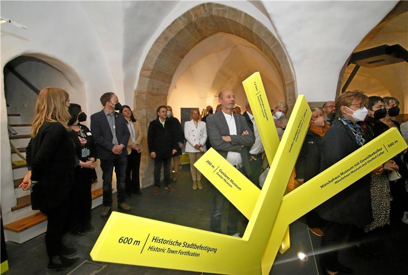 Tourist-Info im Goslarer Rathaus will gesehen werden Im Keller des Rathauses wartet das Welterbe-Zentrum, das Besucher über den Harz, seine Vergangenheit und die Vorzüge der Gegenwart informiert. Foto: Epping