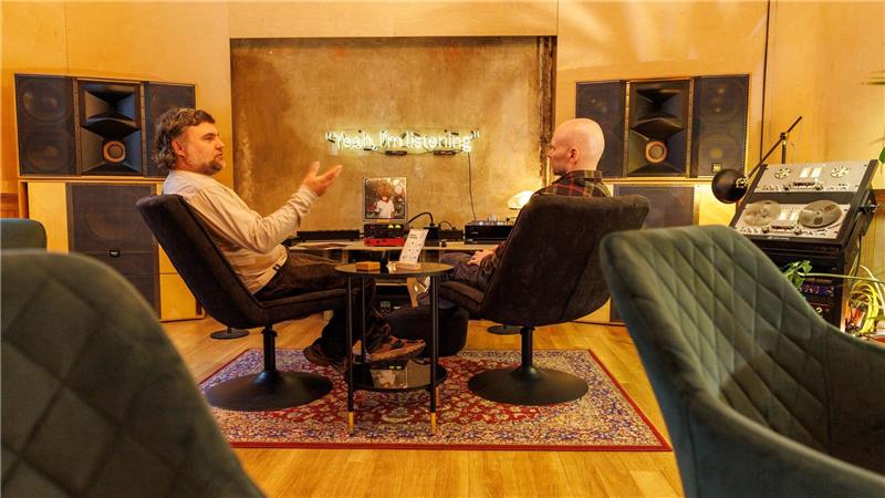 Im Listening Room herrscht gemütliche Wohnzimmer-Stimmung. (Archivbild)