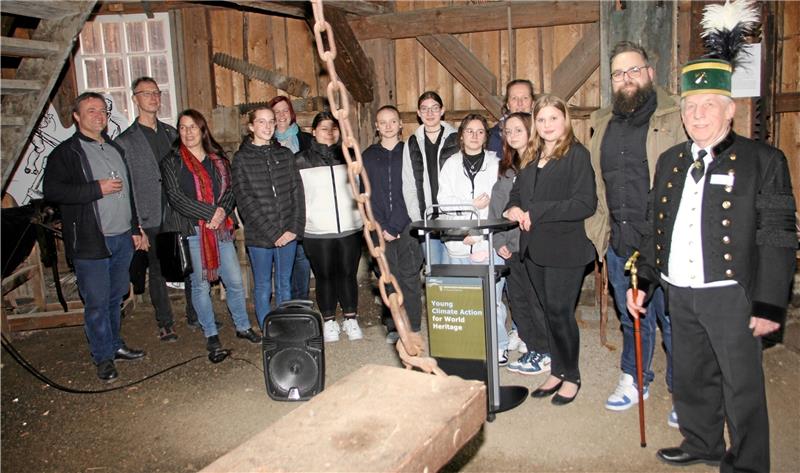 Schüler haben Harzer Welterbe und Klima im Blick Im Oberharzer Bergwerksmuseum ist bis Ende Mai die Kunstausstellung der Unesco-Projektschulen aus Oker und Osterode zu sehen. Foto: Jenzora