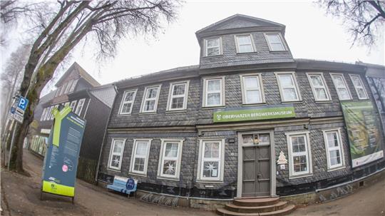 Im Oberharzer Bergwerksmuseum sind die Türen zu, aber heute geht der Betrieb wieder los.