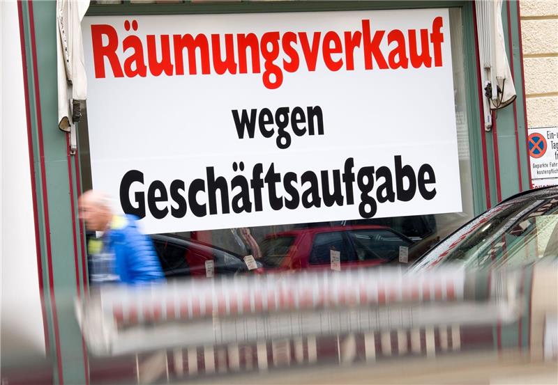 Im Oktober meldeten 722 Unternehmen Insolvenz an - im September waren es noch 760.