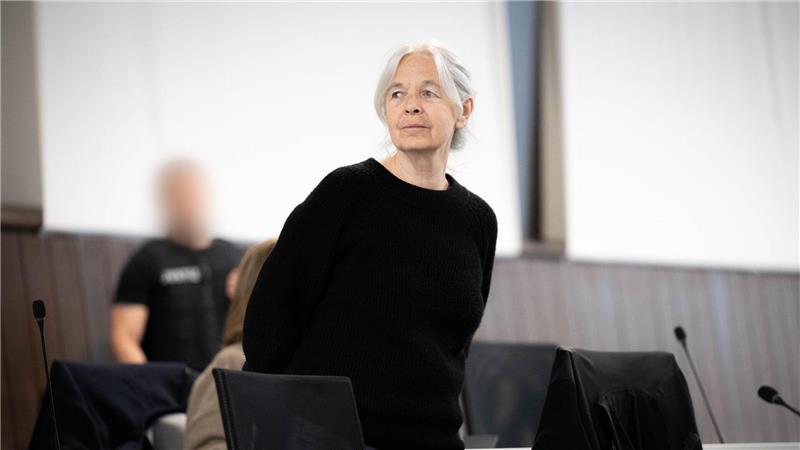 Im Prozess gegen die ehemalige RAF-Terroristin Daniela Klette wegen Raubüberfällen hat das Plädoyer der Verteidigung begonnen.