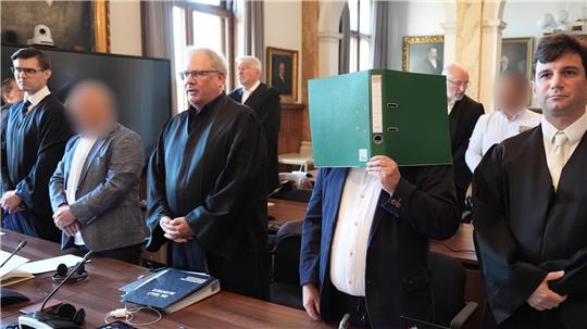 Im Prozess um den Millionen-Betrug beim Hamburger Kupferhersteller Aurubis soll am Montag das Urteil gesprochen werden. (Archivbild)