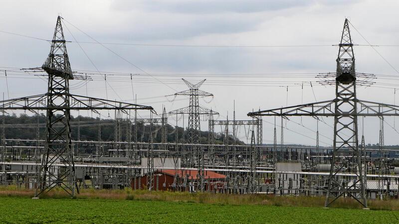Im Raum Liebenburg/Schladen-Werla könnte im Zuge des Ostfalen-Achsen-Baus ein Umspannwerk errichtet werden. Es hätte die Dimensionen wie das bei Lamspringe der 380-kV-Leitung Wahle-Mecklar.