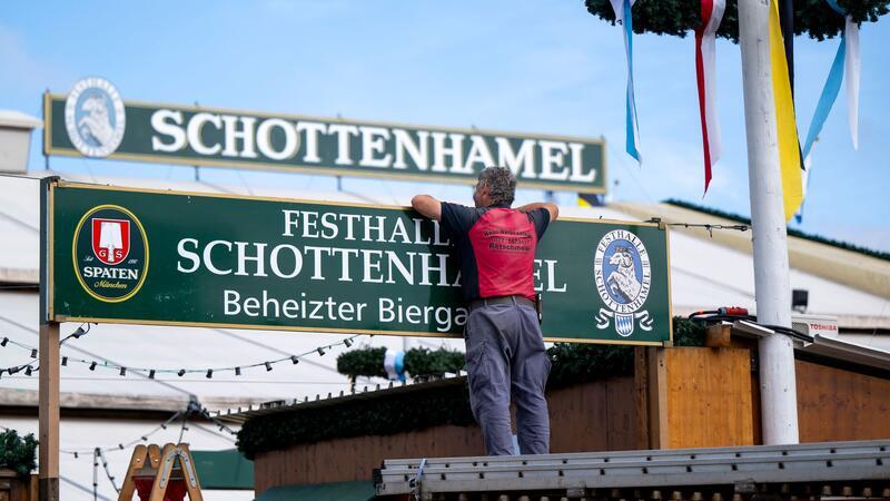 Im Schottenhamel zapft der Oberbürgermeister am Samstag das erste Fass an.