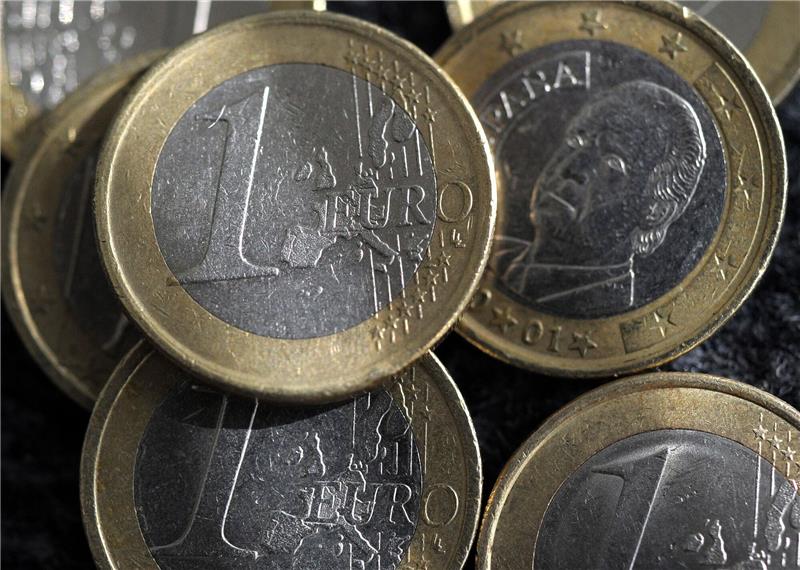 Euro steigt auf höchsten Stand seit April 2022 Im September vergangenen Jahres war der Eurokurs vor allem wegen der Sorgen über einen starken Wirtschaftseinbruch in Europa infolge des russischen Angriffs auf die Ukraine bis auf 0,9536 Dollar gefallen.