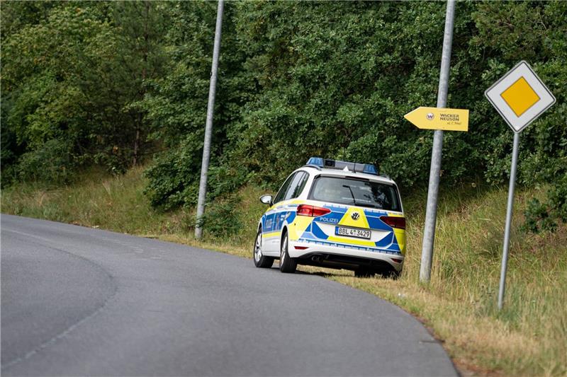 Im Süden von Berlin wurde ein Raubtier gesichtet - höchstwahrscheinlich eine Löwin. Die Polizei sucht.