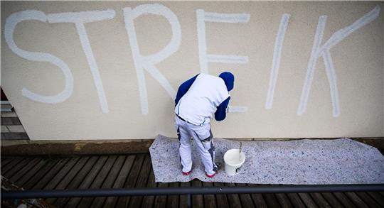 Im Tarifstreit des öffentlichen Dienstes werden Beschäftigte der Länder in den nächsten Tagen und Wochen zu Warnstreiks und Protestaktionen aufgerufen.
