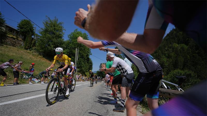 Tour noch einmal spannend? Pogacar-Team angeschlagen Im Team um Star Tadej Pogacar gibt es einige Krankheitsfälle.