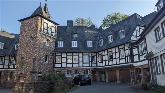 Im Turmsaal des Klosters Frankenberg treffen sich die Mitglieder seit den neunziger Jahren.