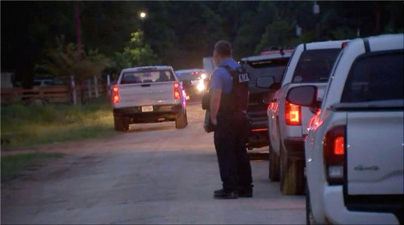 Im US-Bundesstaat Texas sind Berichten zufolge mehrere Menschen nach Schüssen in einem Wohnhaus gestorben.
