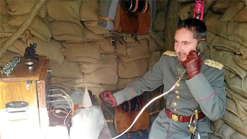 Im Unterstand der Medingschanze: Die Anlage ist konzipiert, um das Frontgeschehen beim Stellungskrieg zu simulieren – inklusive Kontakt zu den hinteren Linien