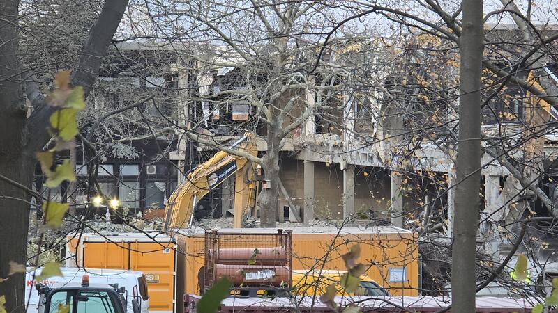Das CvD-Gymnasium darf nur noch 108 neue Fünftklässler aufnehmen Im Zeitplan: Die alte Goldene Aue wird derzeit abgerissen. Im Sommer 2025 geht das umgestaltete Areal zurück an den Landkreis.