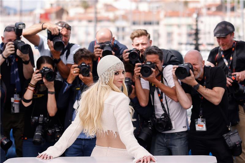 Anya Taylor-Joy über Liebe im Film Im Zentrum der Aufmerksamkeit: Anya Taylor-Joy.