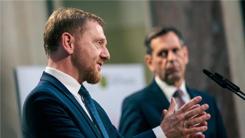 „Zeit ist knapp“: Auch Länder wollen Tempo bei Entlastungen Im Ziel sind sich Bund und Länder einig: Die Wirtschaft soll entlastet werden. Das dürfe die Kommunen aber nicht über Gebühr belasten, verlangen die Ministerpräsidenten.