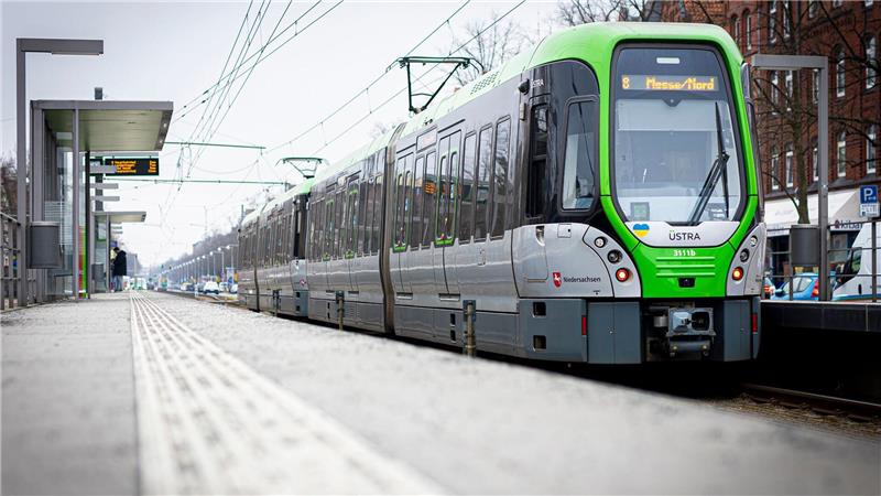 Im kommunalen Nahverkehr könnte es erneut zu Warnstreiks kommen. (Archivbild)