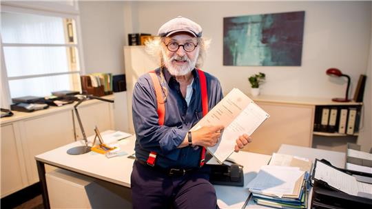 Im ostfriesischen Krimimuseum können Besucher auch die Filmkulissen der Ostfriesenkrimis von Krimiautor Klaus-Peter Wolf besichtigen. (Archivbild) 