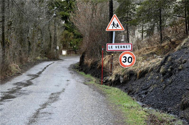 Verschwundener Zweijähriger in Frankreich: Knochen entdeckt Im südfranzösischen Alpendorfs Le Vernet war Émile im vergangenen Sommer zu Besuch bei seinen Großeltern.