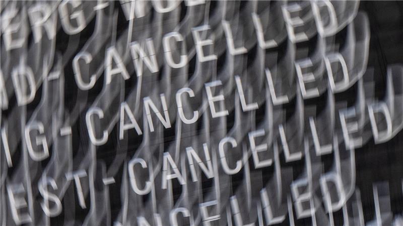 Im vergangenen Jahr sind weniger Beschwerden bei der Schlichtungsstelle Reise und Verkehr eingegangen. (Archivbild)