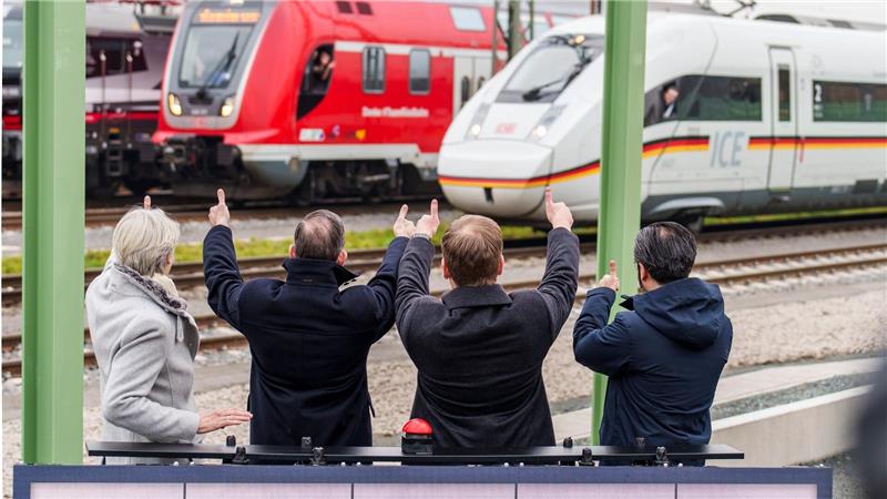 Bahn plant mit längerer Generalsanierung bis 2035 Im vergangenen Jahr wurde bereits die Riedbahn nach dem neuen Konzept saniert. (Archivbild)