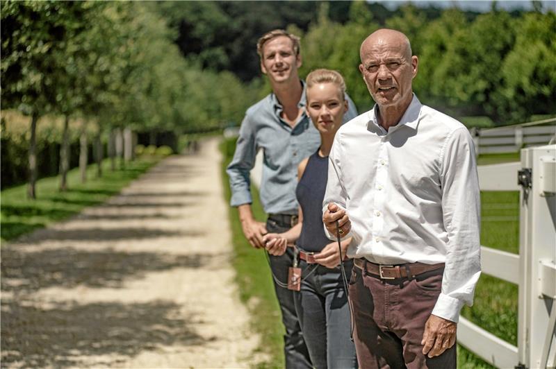 Immenhof - Das Abenteuer eines Sommers (v.re.): Heiner Lauterbach, Valerie Huber, Max von Thun.