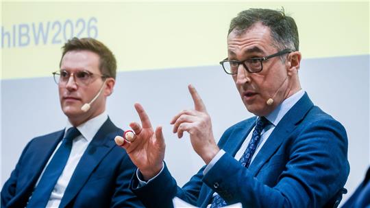 Immer kleiner wurde der Abstand zwischen Özdemir und Hagel. (Archivbild)