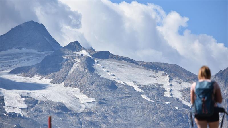 Hitzesommer: Wieder verheerendes Jahr für Alpengletscher Immer mehr Fels, immer weniger Eis in Österreich (Archivbild)