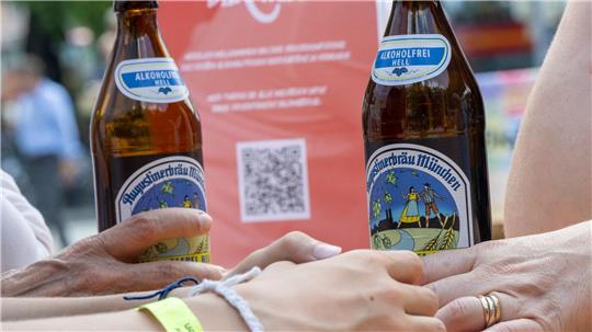 Immer öfter greifen Biertrinker zu alkoholfreien Sorten. 