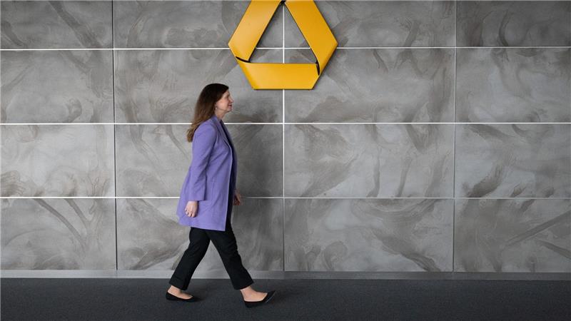 Commerzbank-Chefin: Großteil des Jobabbaus entfällt auf KI Immer weiter: Bettina Orlopp verordnet der Commerzbank ambitionierte Ziele.