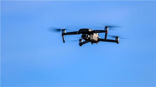 Immer wieder kam es in jüngster Zeit zu Zwischenfällen mit Drohnen. (Symbolbild)