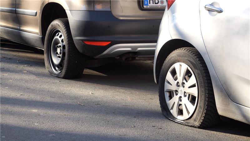 Immer wieder kommt es zu mutwilligen Zerstörungen von Reifen in Bremen.