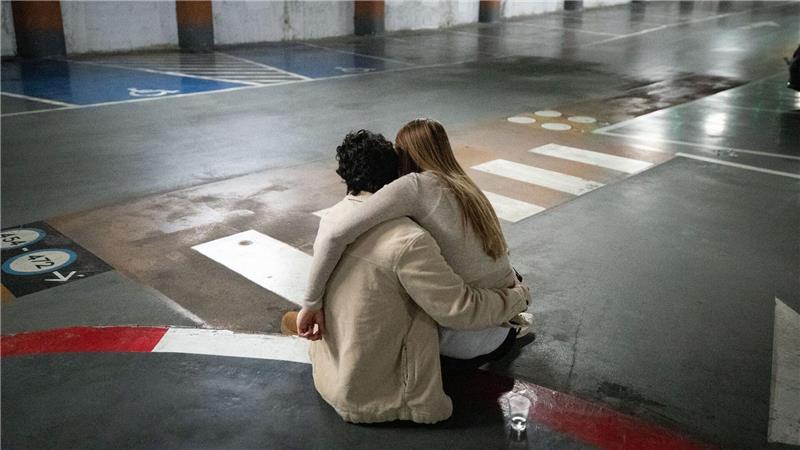 Immer wieder müssen die Menschen in Israel wegen iranischer Angriffe Schutz suchen. (Archivbild)